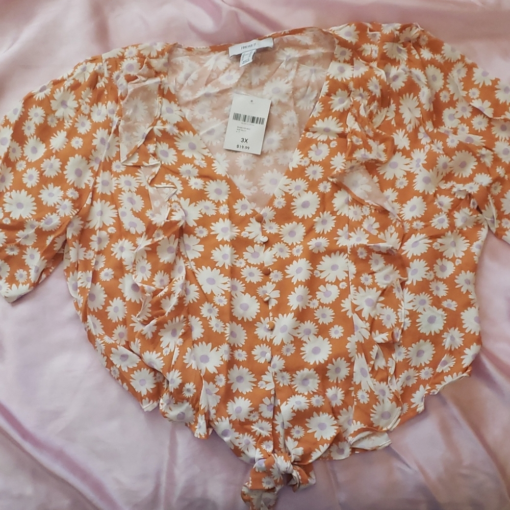 Plus Size Flower Blouse